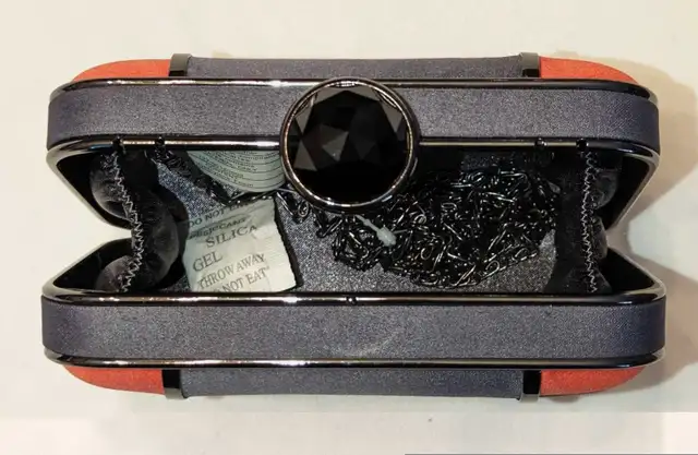 BRAND NEW Cabrelli Smoke Grey & Coral Pink Satin Evening Purse! in Women's - Bags & Wallets in London - Image 11