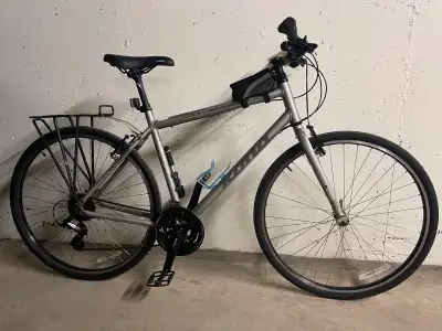Kona Hybride En Aluminum Medium 5.6-5.10’ Shimano 21 speeds Clean oiled adjusted ready to ride Equip...