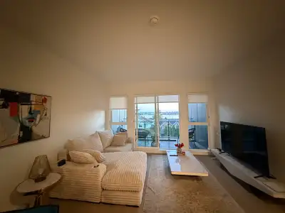 Female Roommate Needed 3rd street east North vancouver • Private room Looking for: • Female • Prefer...