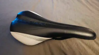 New take off Cannondale bike saddle seat for mountain bike or road bike .