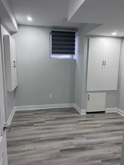 Rent a basement property in Oakvillebr new legalized basement