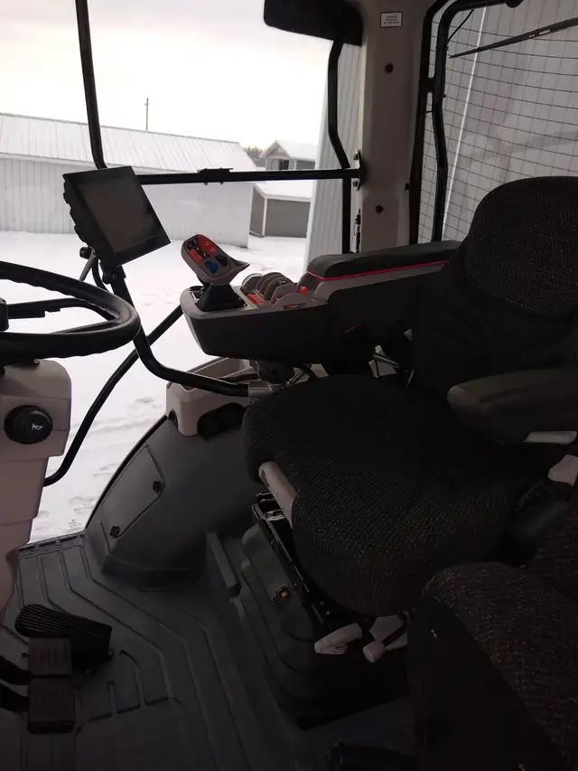 Versatile 175 Nemisis in Farming Equipment in St. Albert - Image 3
