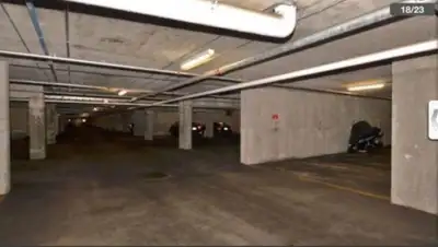 LOCATION **ANNUELLE** POUR STATIONNEMENT INTERIEUR, disponible immédiatement pour une voiture dans l...