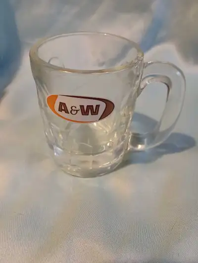 Vintage A&W glass mug. 4 1/4" tall. In great condition. No chips. From 70s or 80s. Heavy duty glass....