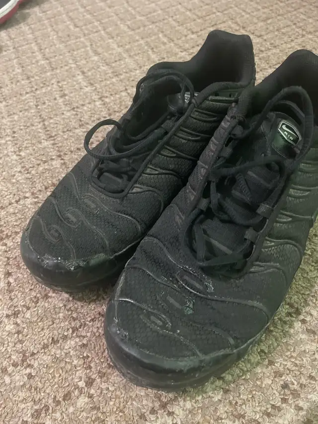 Used Nike TN’s in Men's Shoes in Kitchener / Waterloo - Image 2