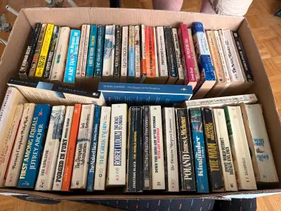 26 Hard Cover Great Classic Books John  Grisham Regis Philbin, View more
