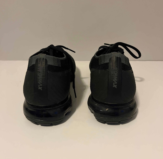 Nike Air VaporMax Flyknit in Men's Shoes in Mississauga / Peel Region - Image 2
