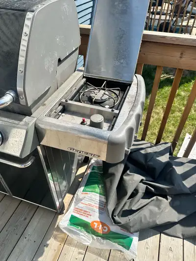 Good shape, works just fine absolutely nothing wrong with it… I’m looking to trade for an equal type...