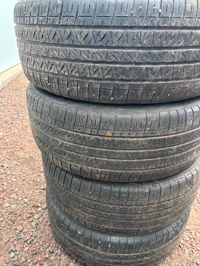 4 Dunlop 225/50R18 Sport tires 8/32 like new tread no issues selling for only $260 ! Delivery to Mon...