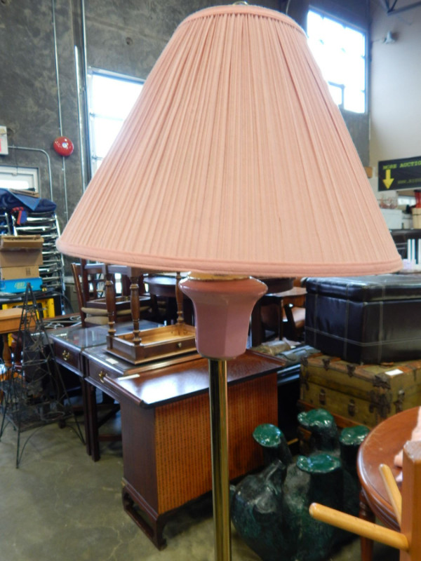 VINTAGE BRASS PINK FLOOR LAMP WITH SHADE in Indoor Lighting & Fans in Delta/Surrey/Langley