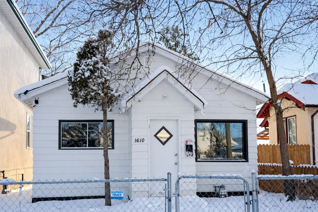 GREAT PRICE! 2 bedroom House for rent, Winnipeg