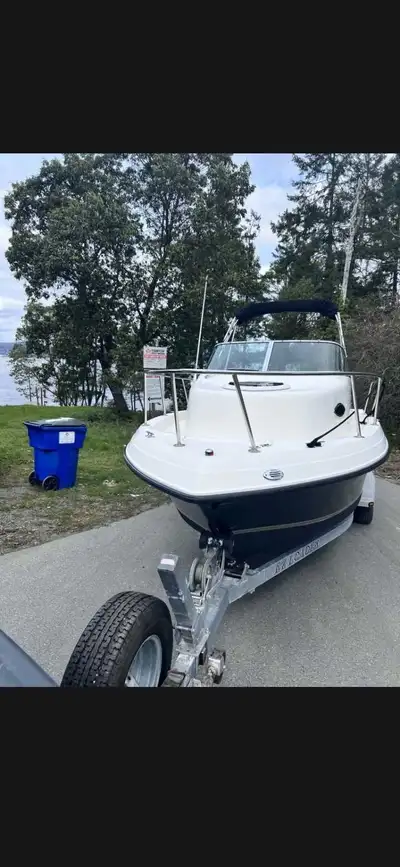 2009 seaswirl striper 1851. 2nd owner well kept boat. 326 hours on 115 yamaha. Yamaha kicker never u...