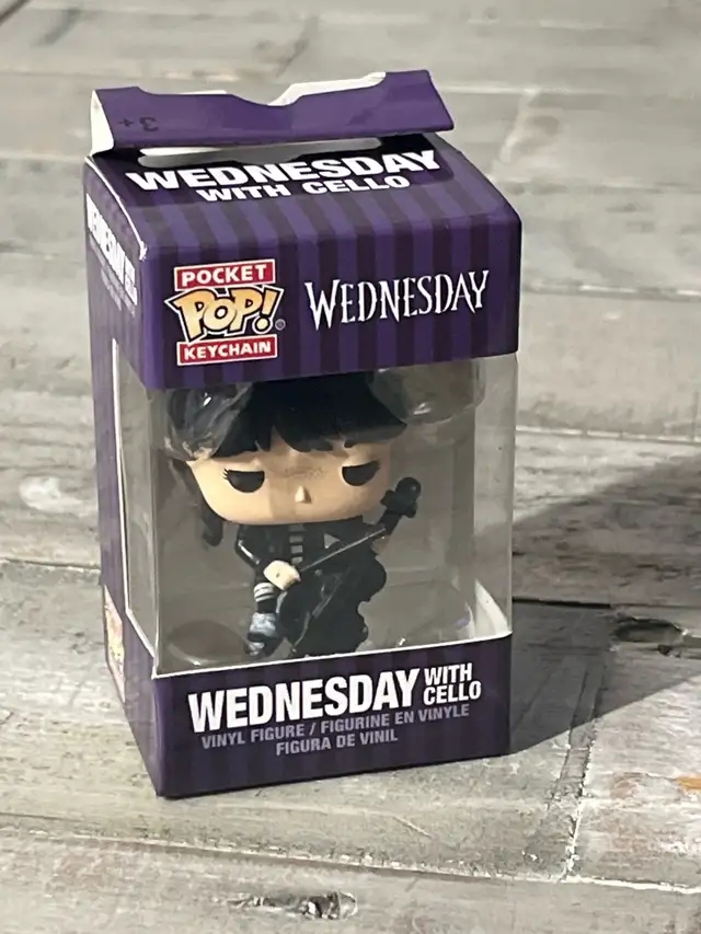 Funko Pocket Pop! Wednesday with Cello Keychain628637305528351215