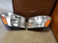 2009-12 DODGE RAM 1500, COMPLETE FRONT RIGHT AND LEFT HEADLIGHT 