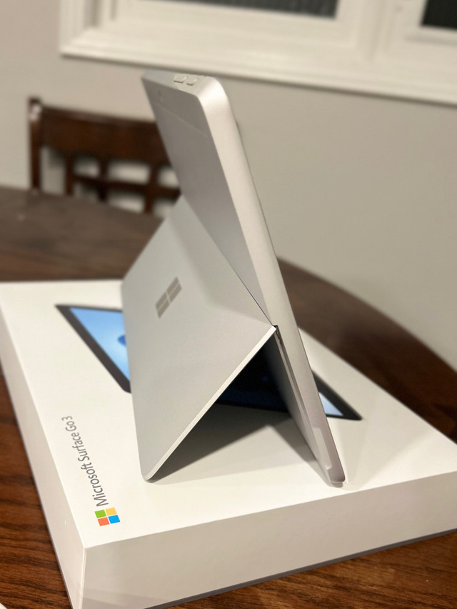 Microsoft Surface Go 3 10” Touchscreen Tablet in General Electronics in Oshawa / Durham Region - Image 3