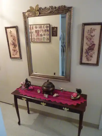 Mirror 30x 42 pouces Cadre en Bois., View more