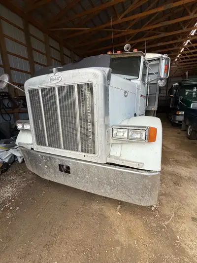 1997 peterbilt grain truck Cat C12 10 speed trans 761k miles Good shape, always shedded Clavet sk 30...