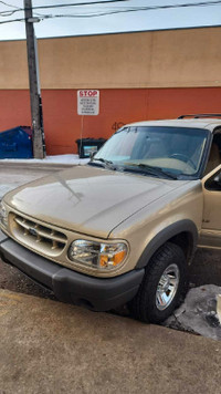 2000 ford explorer 