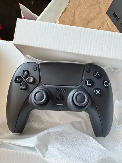 Brand new Ps5 controller , View more