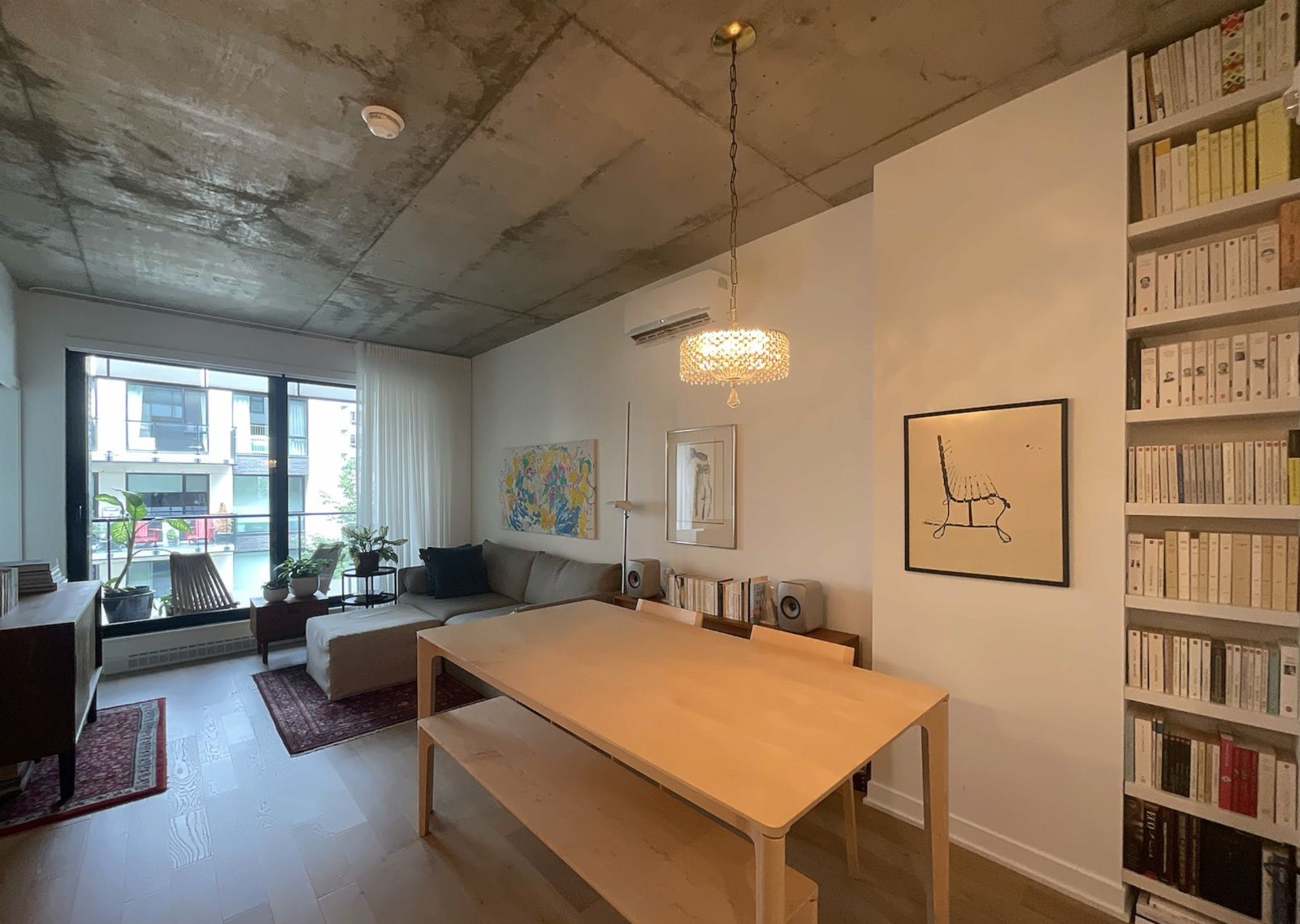 SUPERBE CONDO 3 1/2 À AIRE OUVERTE — photo 3