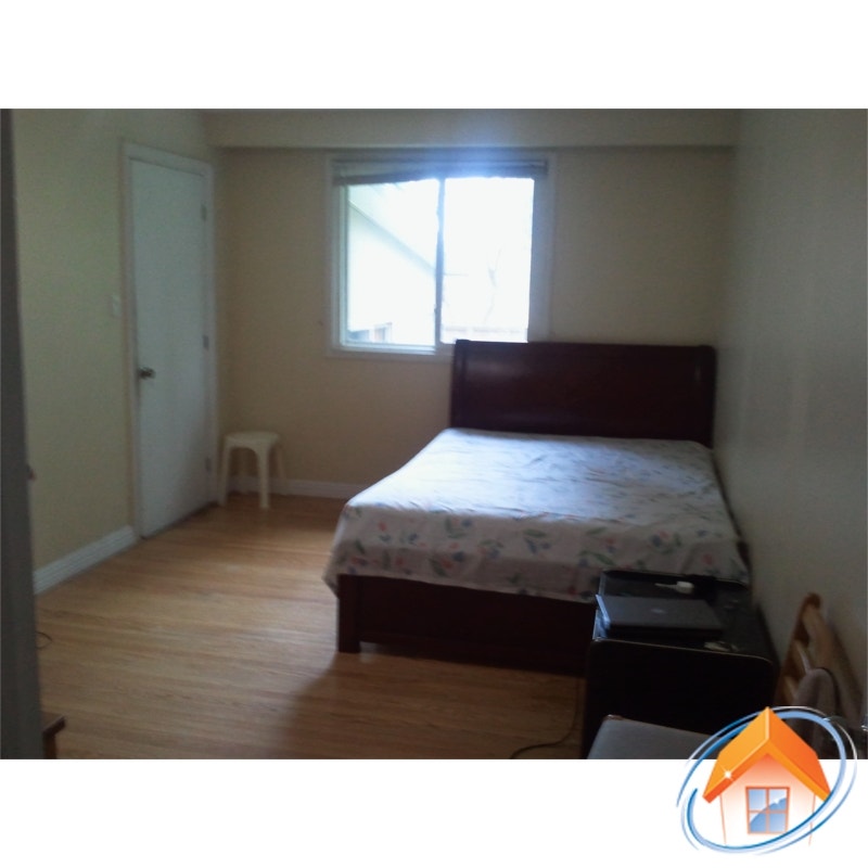 Big room for rent, warden/Sheppard, Seneca College,Every thing Room