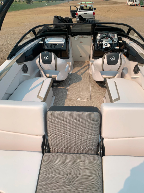 For sale in Powerboats & Motorboats in Red Deer - Image 4