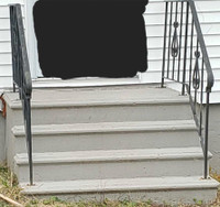 Free concrete stairs