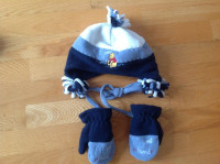 Hat and mittens set