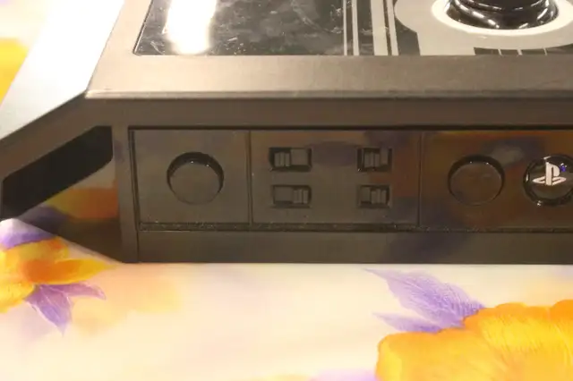 HORI Real Arcade Pro 4  PS4-015 (#38013-1) in XBOX One in City of Halifax - Image 6