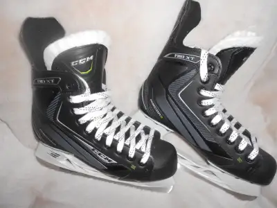 Boys CCM Ribcore Hockey Skates - Sz:5D, View more