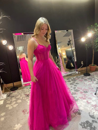  Beautiful prom dress size 2 