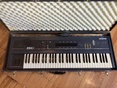 Ensoniq ESQ-1 synthesizer with cartridge and case, View more