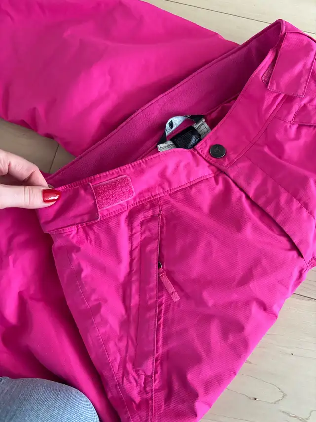 The North Face Snow Pants - Girl’s size 14/16 in Kids & Youth in Winnipeg - Image 6