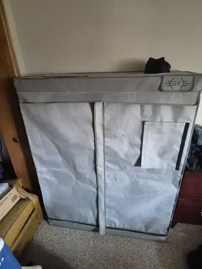 2'x4'x5' grow tent, View more
