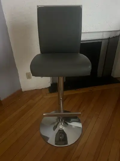 Green Bar Stool very good condition, View more