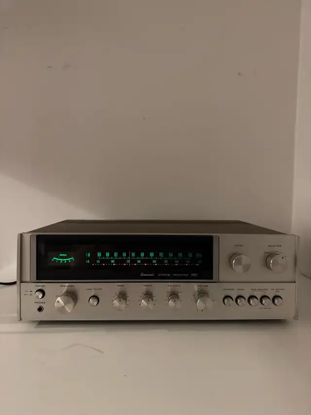 Sansui 661 AM/FM Stereo Receiver immaculate condition. in Stereo Systems & Home Theatre in Mississauga / Peel Region - Image 4