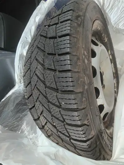 205 50 R17 Michelin x-ice winter tires and rims Came off 2005 BMW 330 Nice shape Set of 4 May fot ot...