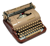 Underwood 'Quiet DeLuxe' portable typewriter - 1950s
