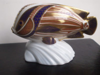 Royal Crown Derby Fish Paperweight Figurine - " Sweet Lips " -