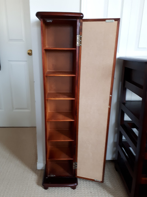VTG Cabinet Tower- 6-Shelf, Solid Wood with Navy Knots on Door in Home Décor & Accents in Mississauga / Peel Region - Image 2