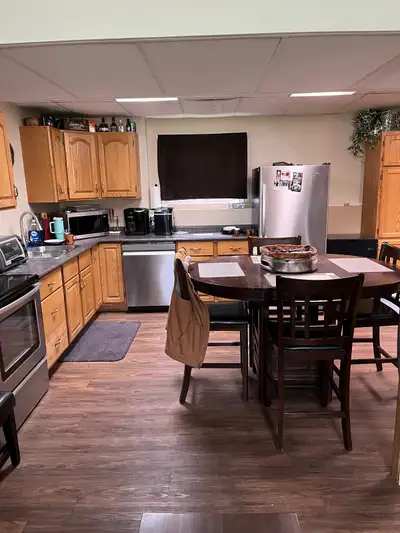 Basement Suite Bedroom For Rent