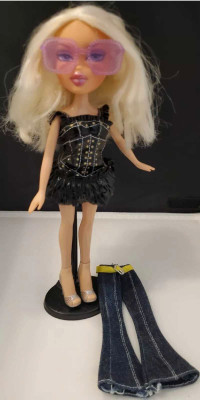 Bratz 2001 CLOE  Doll