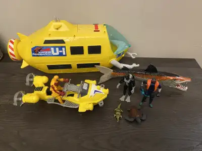 Animal Planet Deep Sea Shark Rescue Play Set, View more