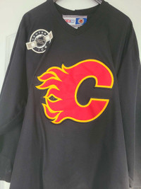 Calgary Flames Adult Jersey XL 
