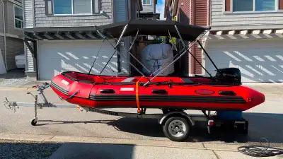 2022 Seamax Ocean 430T, garage kept, one owner. Comes with 15hp outboard and 2022 roadrunner trailer...
