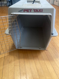 Pet Taxi (cat or small dog carrier) 