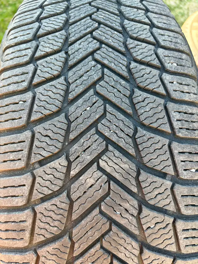 Pneus et jantes Michelin X-Ice Snow SUV 235/65R18 pour Lexus RX in Tires & Rims in Longueuil / South Shore - Image 5