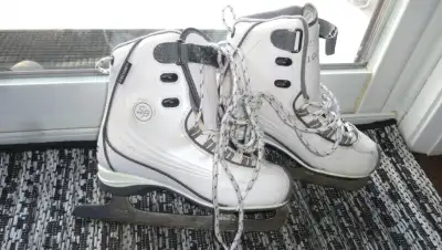 Girls Skates ( Size 2), View more