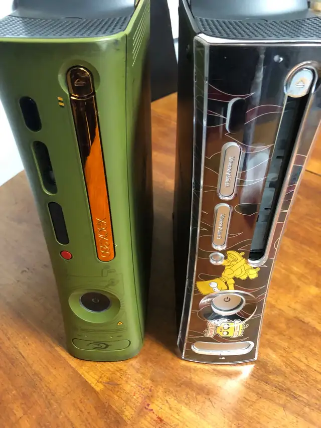 Xbox  360 Halo&  Xbox 360(both 3rings with accesories Repairable in XBOX 360 in City of Montréal - Image 5