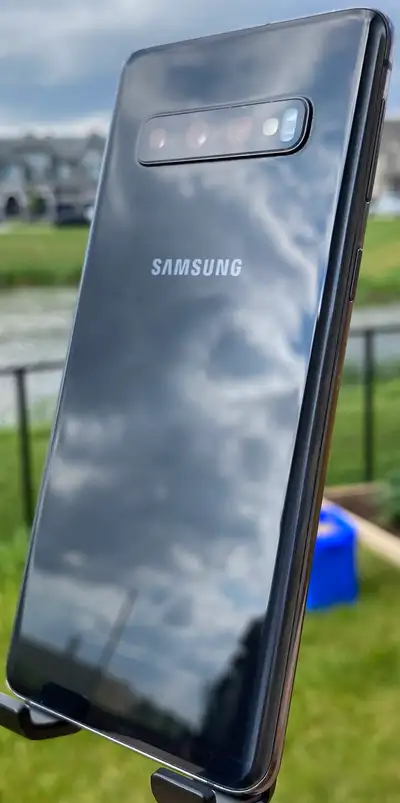 Samsung Galaxy S10 128 GB Prism Black, View more